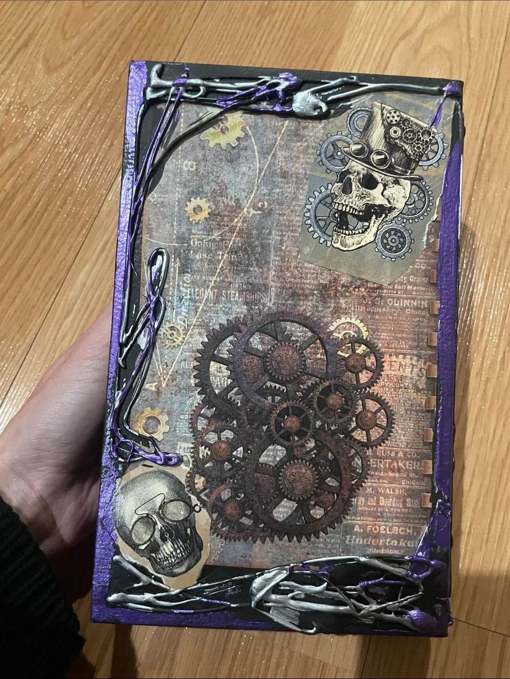 Steampunk Skull Book Box - Picture 6 of 6